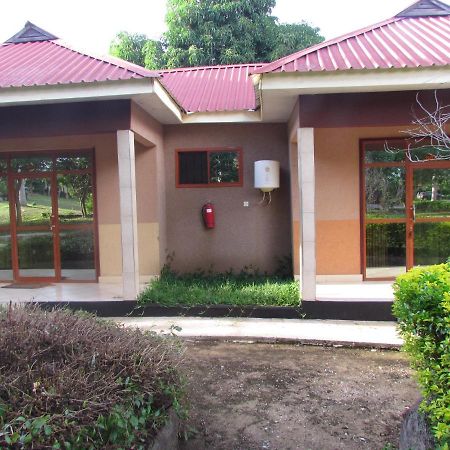 Mikumi Resort Hotel Extérieur photo