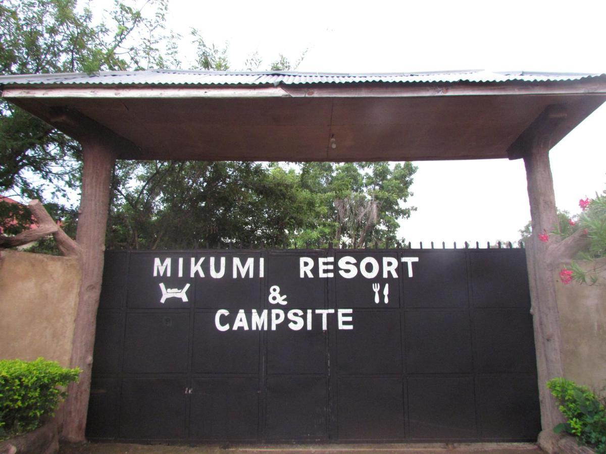 Mikumi Resort Hotel Extérieur photo