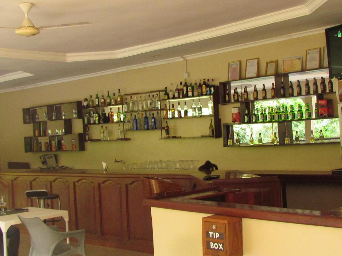 Mikumi Resort Hotel Extérieur photo